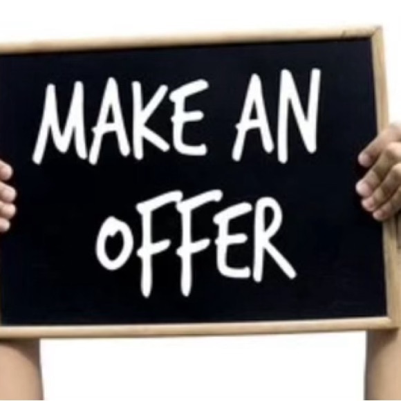 Meet your Posher, Beef/Kyle!! Please comment so I can check out your closet too! - Picture 4 of 7